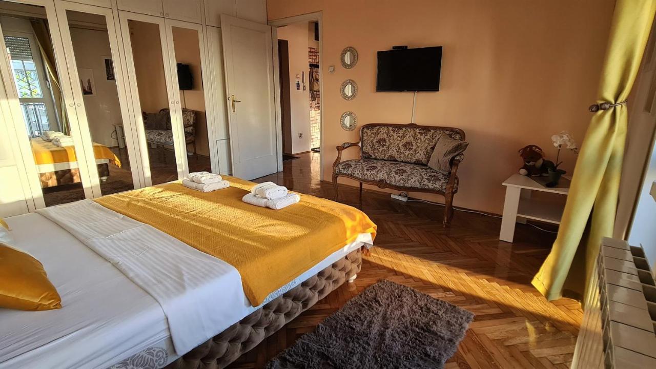 Windows City Apartment Belgrade Exterior photo